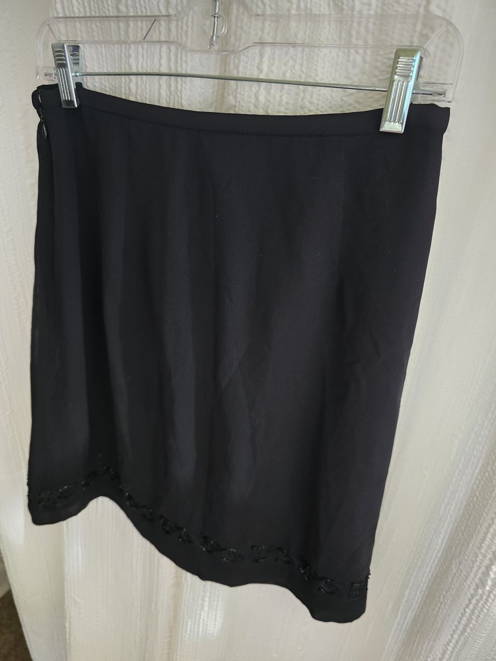 Womens SIZE 8 Ann Taylor Black Midi Skirt with Beaded Hem
